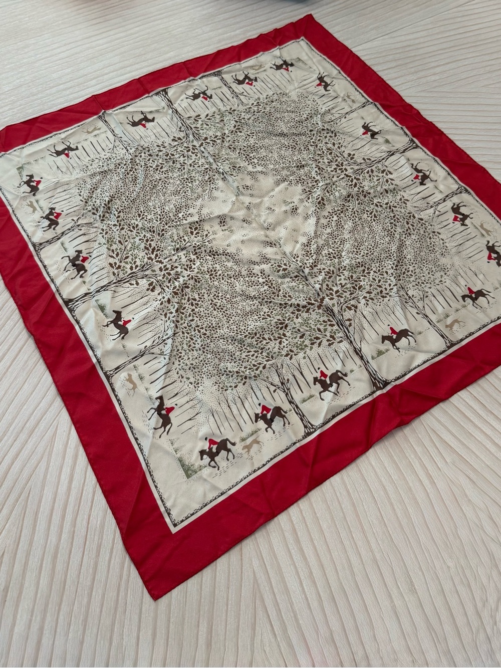 Talbots Red and Cream Equestrian Print Silk Scarf vintage - Picture 5 of 6